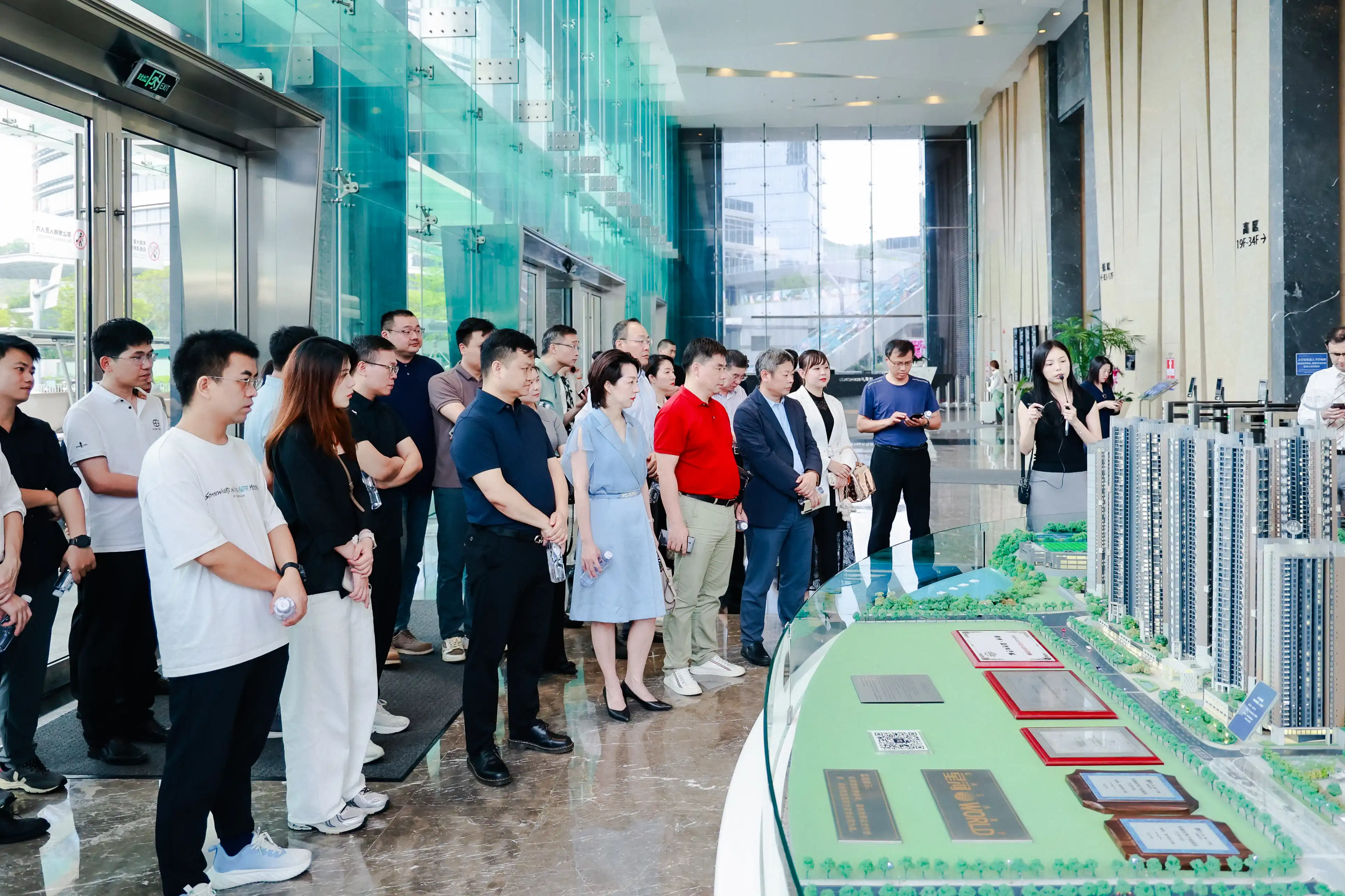 中国人民大学&澳门科技大学&比利时列日大